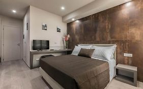 Astoria Deluxe rooms